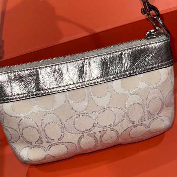 Coach Metallic Silver and Cream Shoulder Bag - Picture 8 of 14